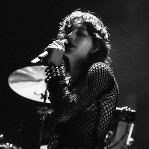 Zdjęcia dla 'King Princess'