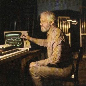 Изображение для 'Claude Larson'