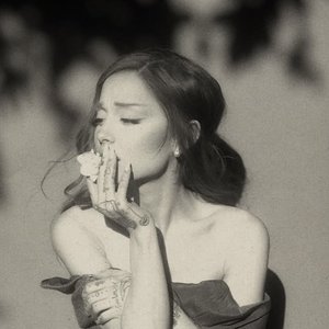 Изображение для 'Ariana Grande'