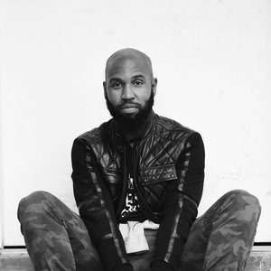 Zdjęcia dla 'Claude Kelly'