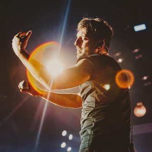 Image pour 'Cesare Cremonini'