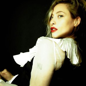 “Samantha Urbani”的封面