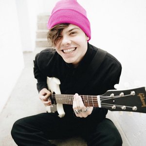 'YUNGBLUD' için resim