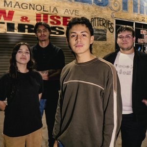 “Chicano Mosh”的封面