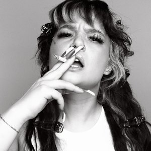 Bild für 'Lola Young'