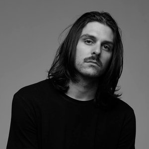 Zdjęcia dla 'Left Boy'