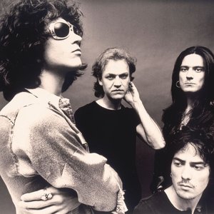 Immagine per 'Heroes Del Silencio'