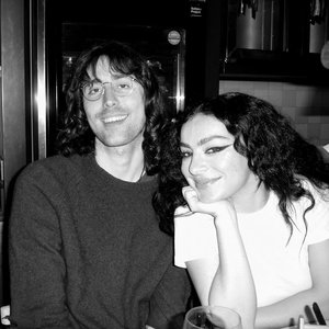 'Charli XCX & A. G. Cook'の画像