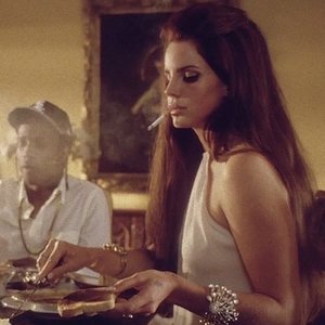 'Lana Del Rey' için resim