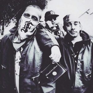 Изображение для 'Crack Family'