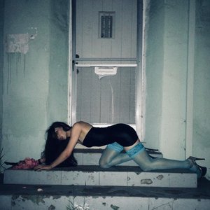 “Sadpartygirl”的封面
