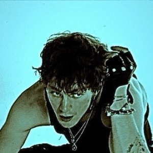 'GREYISHERE'の画像