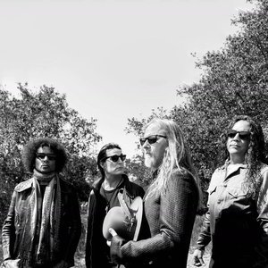 Image for 'Alice in Chains'