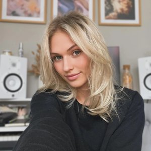 Image for 'Courtney Storm'