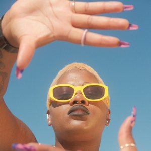 Image for 'Uzi Freyja'