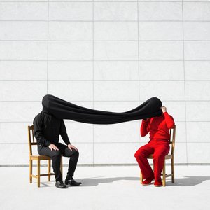 Zdjęcia dla 'Silent Conversations'