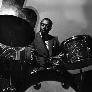 Immagine per 'Roy Haynes'
