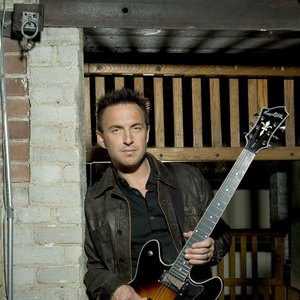 Imagen de 'Colin James'