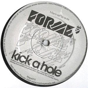 'Kick A Hole'の画像