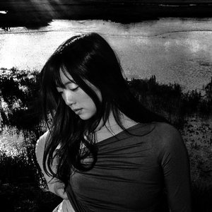 Image for 'Sarah Kinsley'