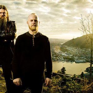 Imagem de 'Ivar Bjørnson & Einar Selvik's Skuggsjá'