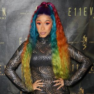 Immagine per 'Cardi B'
