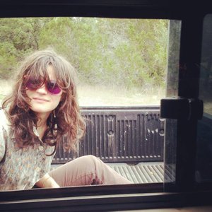 'Adrianne Lenker'の画像