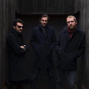 Bild för 'Kitchie Kitchie Ki Me O'