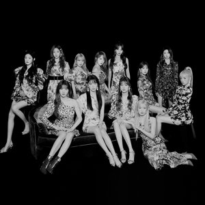 Image for 'IZ*ONE'
