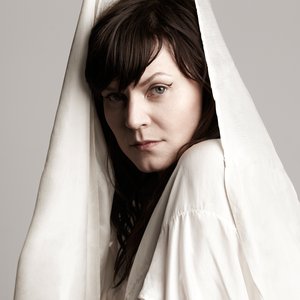 Immagine per 'Rebekka Karijord'