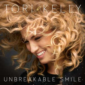 'Unbreakable Smile (Deluxe)' için resim