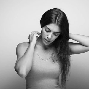 Zdjęcia dla 'Julie Byrne'
