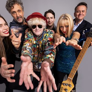 Image for 'Müller Péter Sziámi andFriends'
