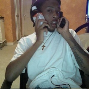 “Chris Travis”的封面