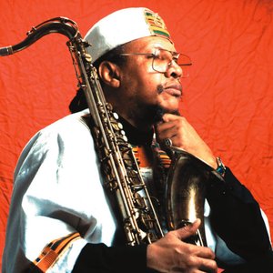 'Carlos Garnett'の画像
