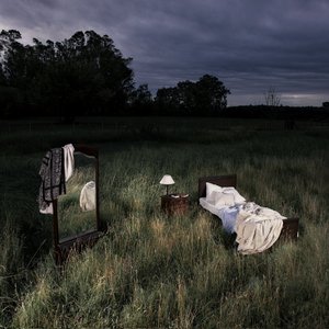 Immagine per 'Lo Más Cercano a Caer'