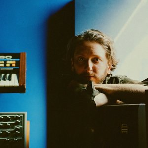 Zdjęcia dla 'Oneohtrix Point Never'