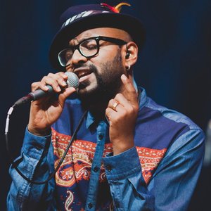 “Benny Dayal”的封面