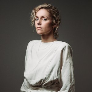 'Agnes Obel' için resim