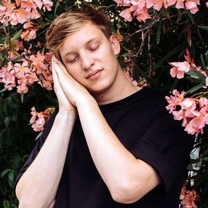 Image for 'George Ezra'