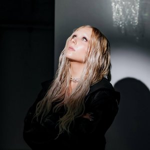 “Viivi”的封面