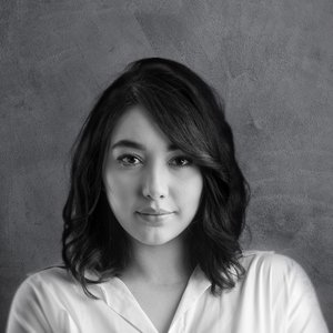 'Najwa Farouk' için resim