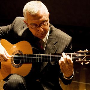 Immagine per 'Turibio Santos'