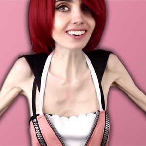 Image pour 'Eugenia Cooney'
