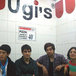 Zdjęcia dla 'Julen y la gente sola'