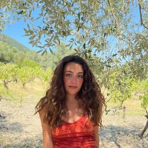 Image for 'Eleni Drake'