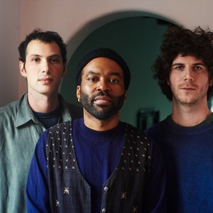 Bild für 'Gregory Uhlmann, Josh Johnson & Sam Wilkes'