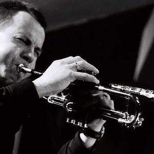 'Piotr Wojtasik' için resim