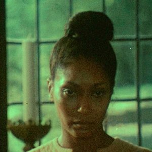 Zdjęcia dla 'Too Beautiful to Die'
