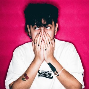 Zdjęcia dla 'ear candy'